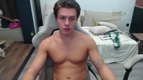 Alice and Sergey online show from October 27, 2025, 7:23 am