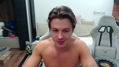 Alice and Sergey online show from November 3, 2025, 7:37 pm