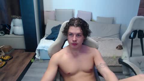 Alice and Sergey online show from February 25, 2026, 11:20 am