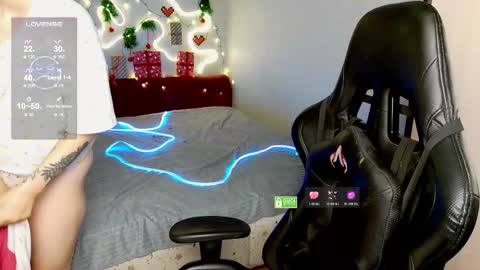 sunny mood online show from December 15, 2025, 9:46 am