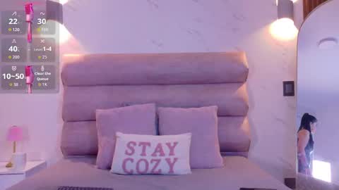 Snapshot of sunny_river chatting on May 21, 2026, 11:50 am Sunny River online show from May 21, 2026, 11:50 am