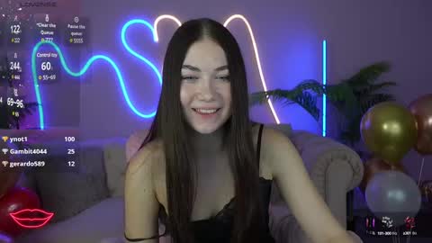 S U N N Y online show from February 14, 2025, 6:29 pm