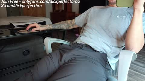 sunny valentine online show from November 22, 2025, 3:22 pm