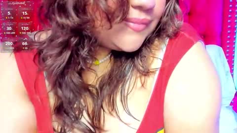 Snapshot of sunnyhoney_ chatting on March 3, 2026, 12:33 pm Sunny online show from March 3, 2026, 12:33 pm