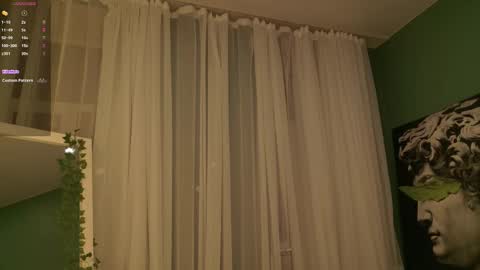 Snapshot of sunnyrisha chatting on November 24, 2025, 5:18 am Risha online show from November 24, 2025, 5:18 am