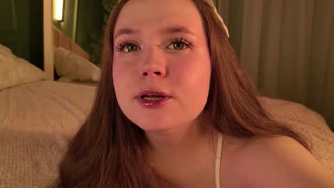 Snapshot of sunnyrisha chatting on November 30, 2025, 5:33 am Risha online show from November 30, 2025, 5:33 am