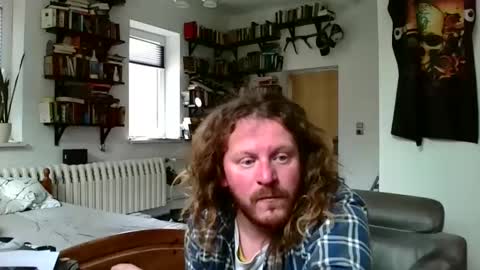 Snapshot of sunr1sa chatting on December 16, 2024, 1:43 pm sunr1sa online show from December 16, 2024, 1:43 pm