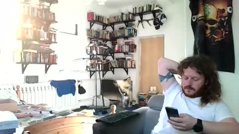 Snapshot of sunr1sa chatting on December 22, 2024, 11:33 am sunr1sa online show from December 22, 2024, 11:33 am