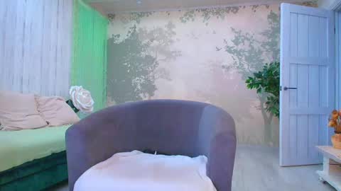 Eva  online show from June 8, 2026, 4:46 am