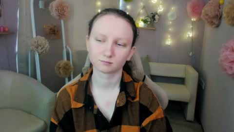Snapshot of sunshine_blaze chatting on May 17, 2026, 5:49 am Alice online show from May 17, 2026, 5:49 am