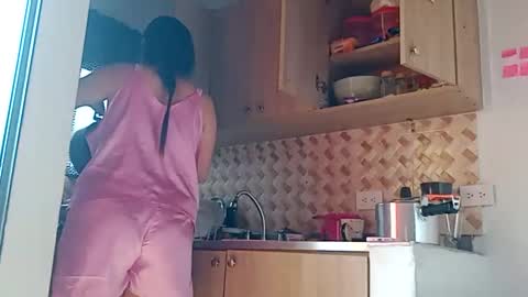 Annie online show from February 10, 2026, 4:11 pm