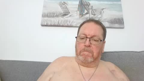 Snapshot of sunspotbaby chatting on August 3, 2026, 8:01 pm Sunspotbaby online show from August 3, 2026, 8:01 pm