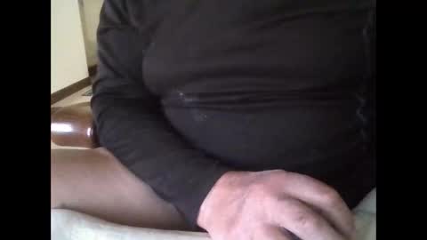 suomilao1 online show from October 2, 2025, 12:39 am