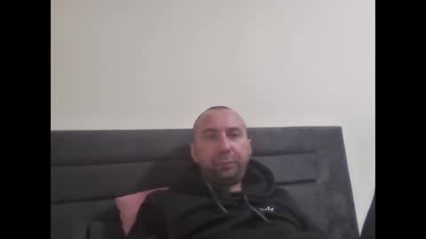 super42835015 online show from November 17, 2025, 5:52 pm