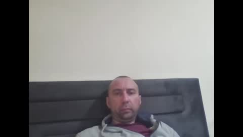 super42835015 online show from April 30, 2026, 4:57 pm