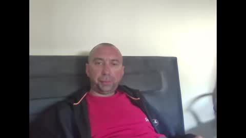 super42835015 online show from May 6, 2026, 3:17 pm