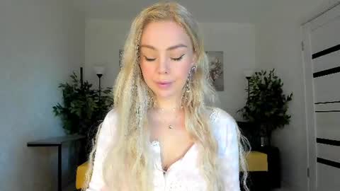 Snapshot of super_peach chatting on July 18, 2026, 3:54 am Jenn online show from July 18, 2026, 3:54 am