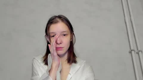 Una online show from March 26, 2026, 12:17 am