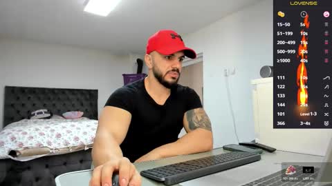 Snapshot of supermanboyxxl chatting on February 12, 2026, 7:14 am supermanboyxxl online show from February 12, 2026, 7:14 am