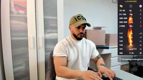 Snapshot of supermanboyxxl chatting on March 11, 2026, 7:03 am supermanboyxxl online show from March 11, 2026, 7:03 am