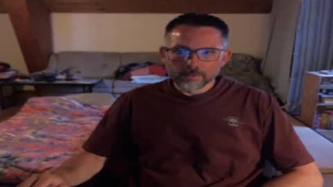 supersquirrel81 online show from June 14, 2026, 4:31 pm