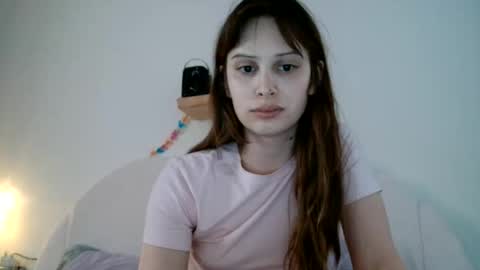 Luna online show from June 10, 2026, 6:51 pm
