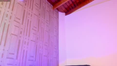 Snapshot of suprasexyjohn chatting on April 24, 2026, 9:50 pm llllSupra llll online show from April 24, 2026, 9:50 pm