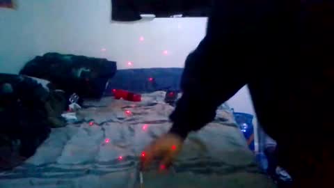 Snapshot of surecartermayne90 chatting on November 25, 2025, 7:19 am BumbleBeeTuna93 online show from November 25, 2025, 7:19 am