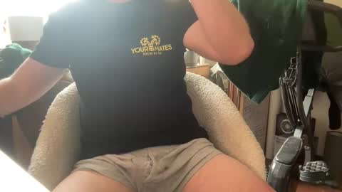 Snapshot of surfbro44 chatting on November 15, 2025, 6:55 am surfbro44 online show from November 15, 2025, 6:55 am