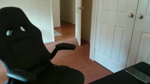 surge_0 online show from March 11, 2026, 8:53 am