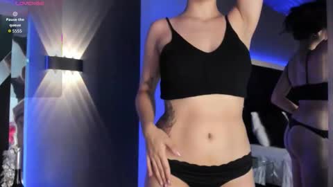 Susann online show from November 7, 2025, 7:25 pm