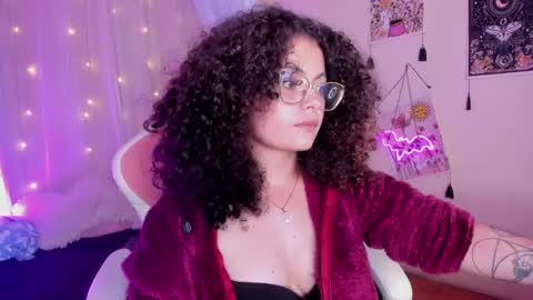 Susan online show from December 27, 2024, 9:43 pm