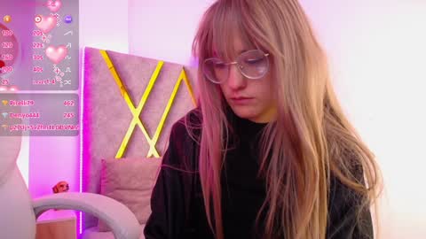 Susan online show from December 19, 2024, 2:35 pm