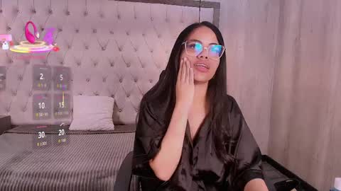 susan_voltaire online show from May 11, 2026, 12:00 pm