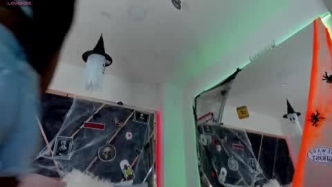 susanahenao online show from October 22, 2025, 8:52 pm