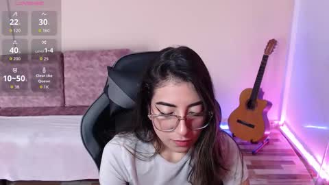 Susana hendrix    online show from February 21, 2026, 6:20 pm