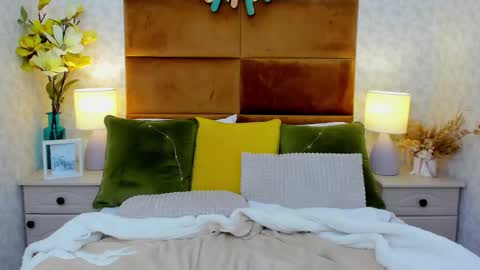 Susan online show from February 18, 2025, 9:32 am