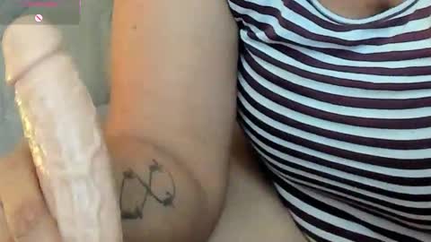 Amelia  online show from January 5, 2026, 5:27 pm