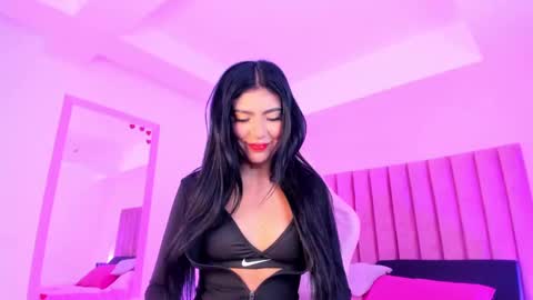 Sussan Nicole  online show from October 29, 2025, 12:18 pm