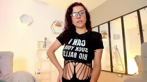 Sussan Keller online show from October 20, 2025, 4:07 pm