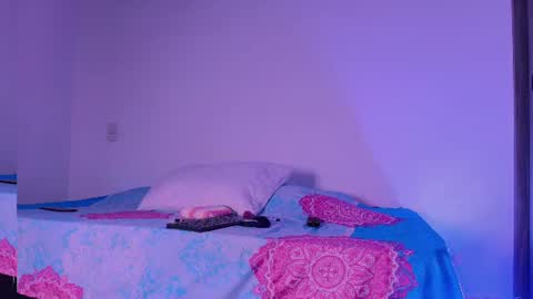 Snapshot of sussidream chatting on July 1, 2026, 11:04 pm Andrea online show from July 1, 2026, 11:04 pm