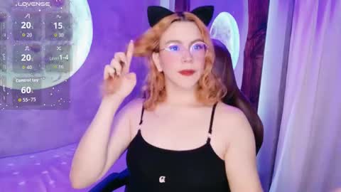 Snapshot of sussiestrawberry chatting on November 26, 2025, 10:16 am Sussie online show from November 26, 2025, 10:16 am