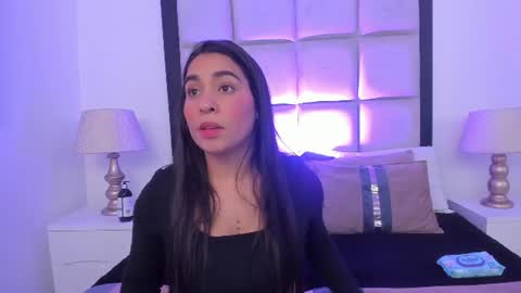 sussyfoxx_ online show from June 8, 2026, 7:03 pm