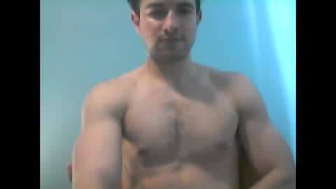 Snapshot of sutromaxx chatting on October 3, 2025, 7:44 pm Maximus online show from October 3, 2025, 7:44 pm