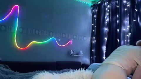 Snapshot of suzannabarmes chatting on March 12, 2026, 3:51 pm Stacy online show from March 12, 2026, 3:51 pm