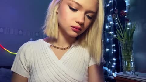 Snapshot of suzannabarmes chatting on March 13, 2026, 11:00 pm Stacy online show from March 13, 2026, 11:00 pm