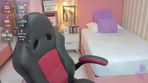 Snapshot of suzetmonaco chatting on February 10, 2025, 7:28 pm S U Z E T online show from February 10, 2025, 7:28 pm