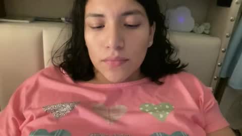 Suzy online show from November 17, 2025, 4:07 am