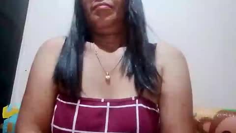 suzzie_hot online show from November 22, 2025, 5:56 pm