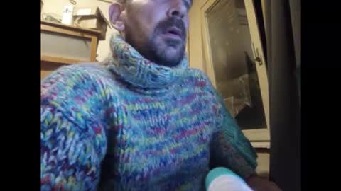 Snapshot of sweaterboy666 chatting on September 30, 2025, 10:48 pm sweaterboy666 online show from September 30, 2025, 10:48 pm